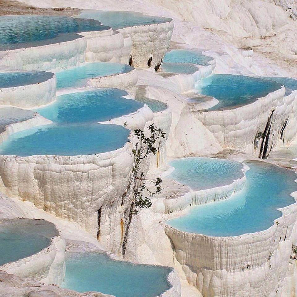 PAMUKKALE / PRIVATE GUIDED DAILY TOUR IN  PAMUKKALE  HIERAPOLICE, LAODICIA ,RED WATER AND PAMUKKALE TOWN 